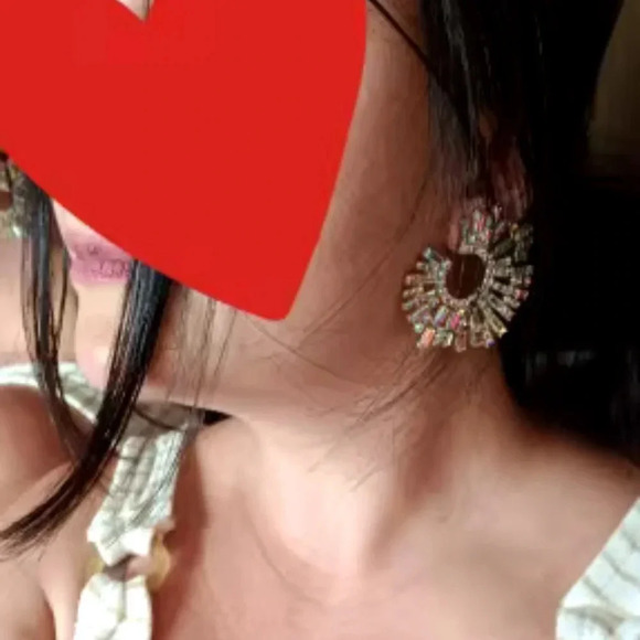 OPULENT CRYSTAL STARDUST EARRINGS - Picture 9 of 15